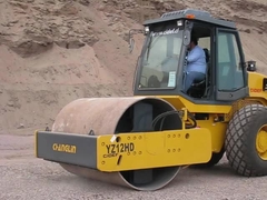 ميكانيكي هيدروليكي ذو 10 طن لبناء الطرق الحكومية